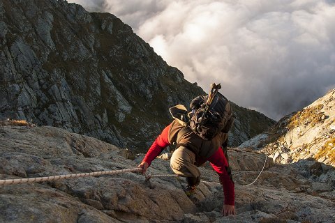 26:山天大畜 三爻の図象