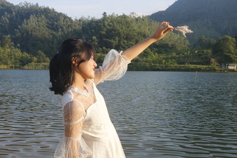 28:沢風大過 初爻の図象