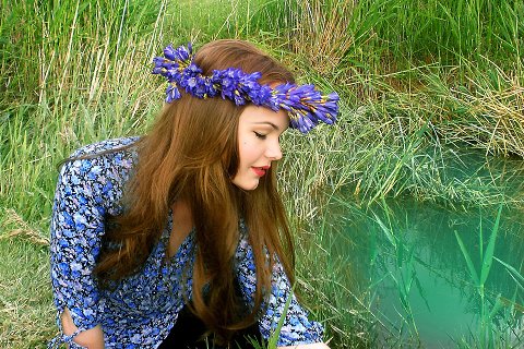 47:沢水困 上爻の図象